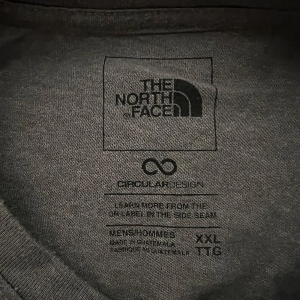 The North Face Gray Mountain Scene Tee size XXL